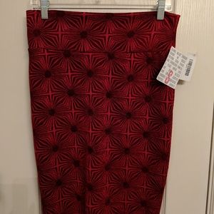 NWT Small LulaRoe Cassie skirt